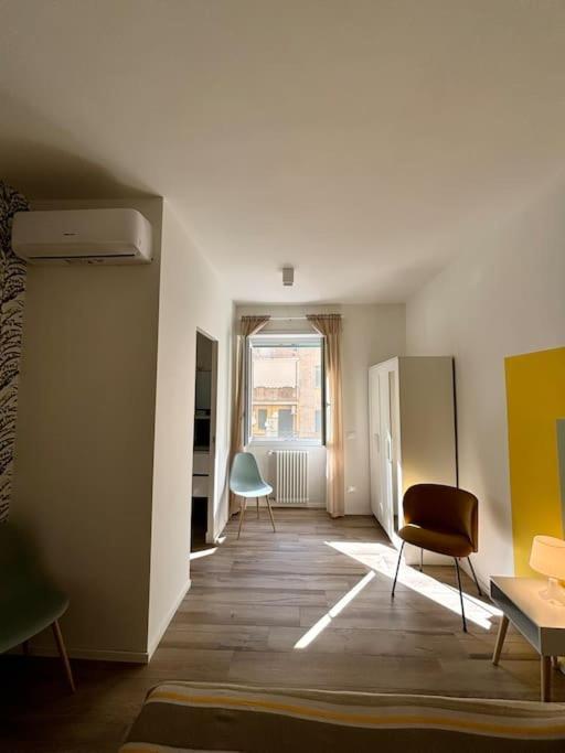 Apartment House *